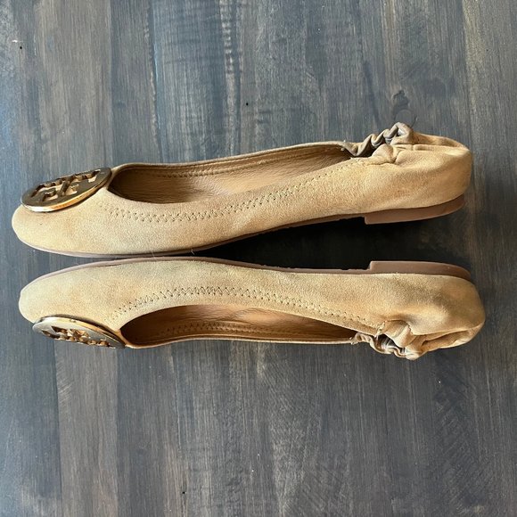 TORY BURCH Suede Tan Reva Flat size 8.5 GUC - Picture 7 of 9